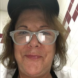 Meet your Posher, Nancy